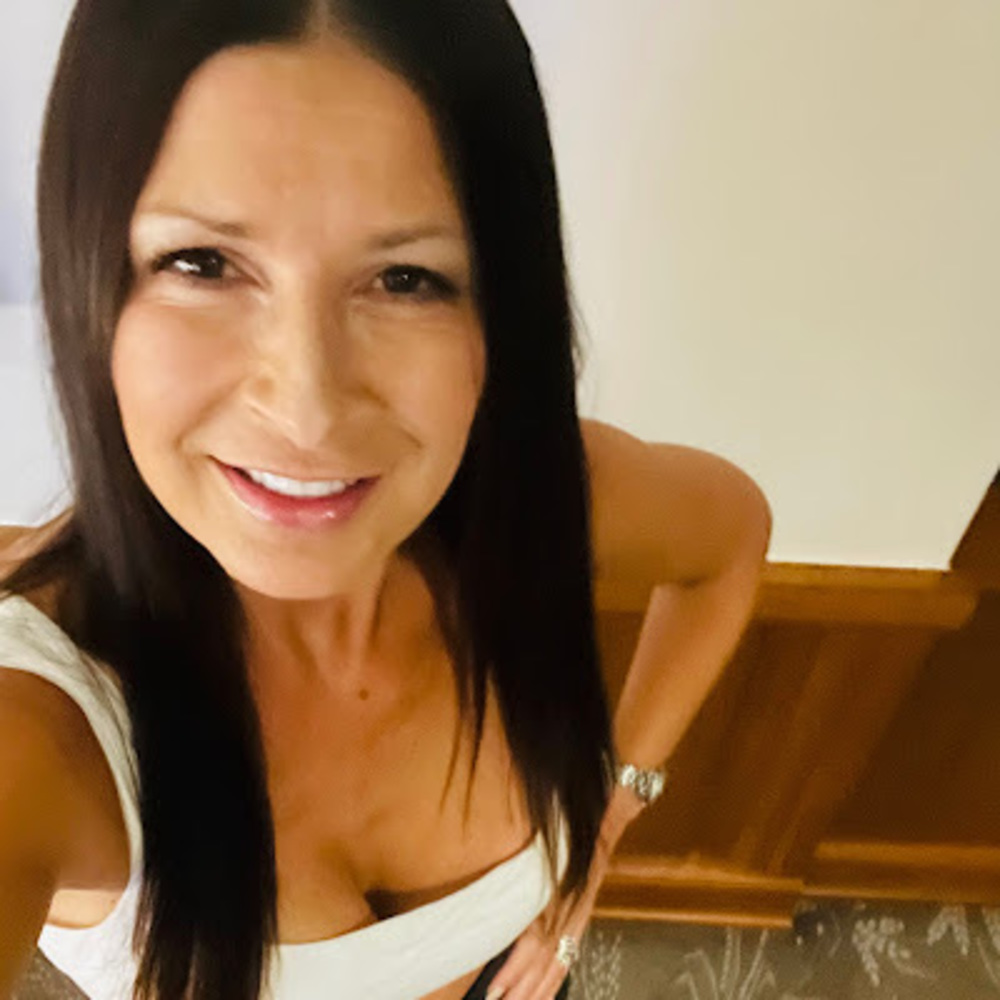Meet your Posher, Genna